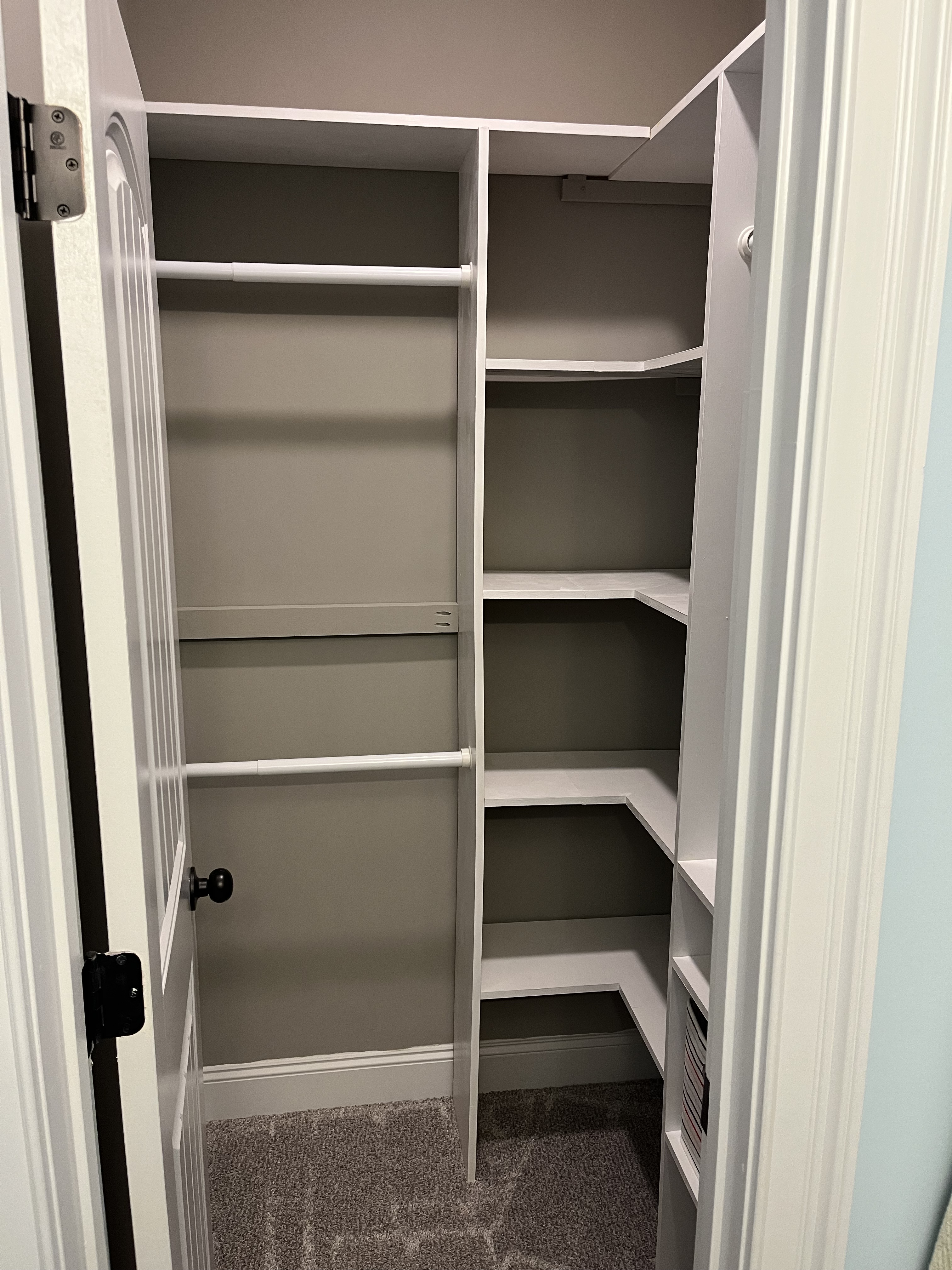 DIY Closet Organizer for a 4′ x 4′ Closet