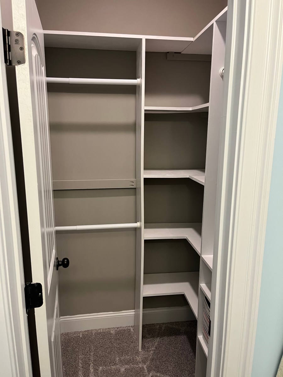 DIY Closet Organizer for a 4′ x 4′ Closet